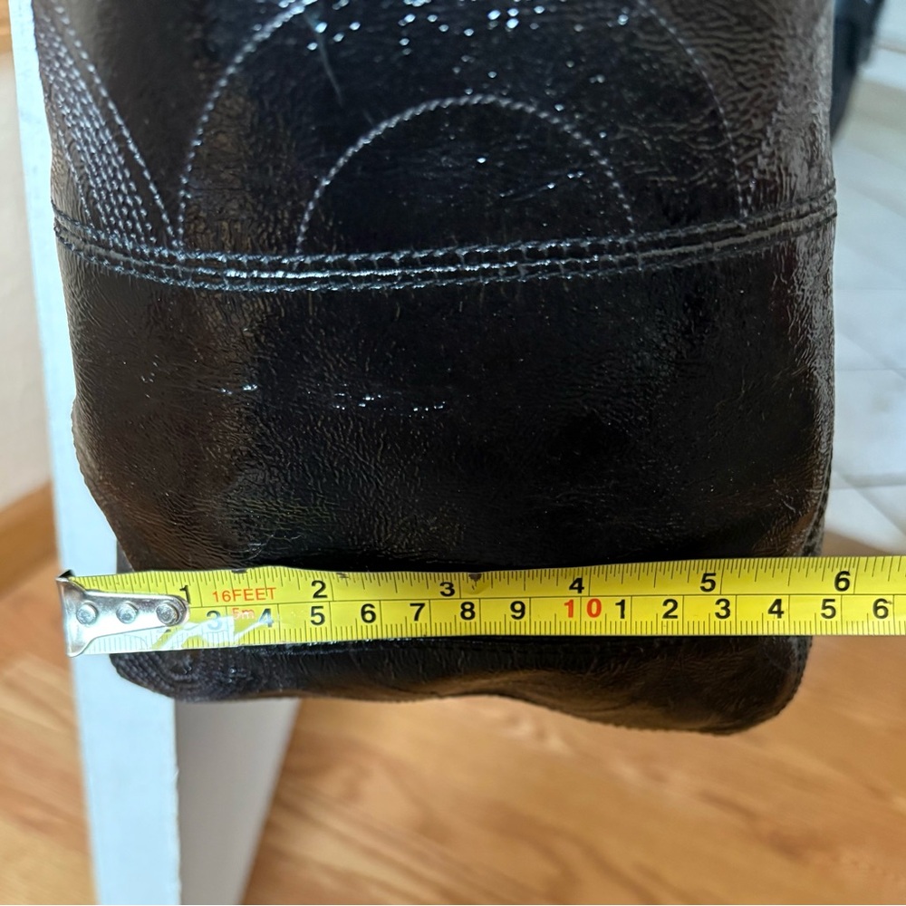 Coach Black Patent Signature Circle Tote - Picture 9 of 9